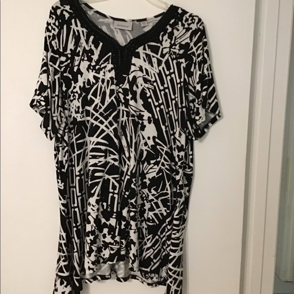Avenue Top with beads 18/20